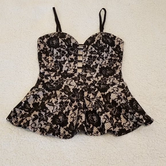 January 7 Tops - NWOT Black and Cream Floral Lace Peplum Top